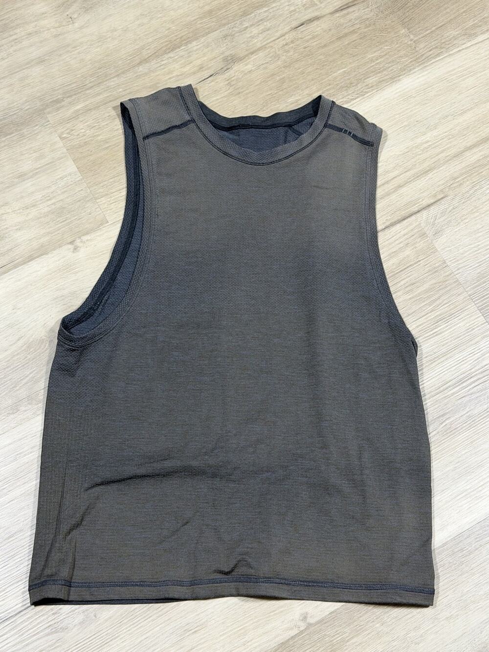 Lululemon Metal Vent Tech Muscle Tank Mens Size S Charcoal Grey Sleeveless